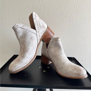 DIBA TRUE Work Nerd Booties- Real Leather